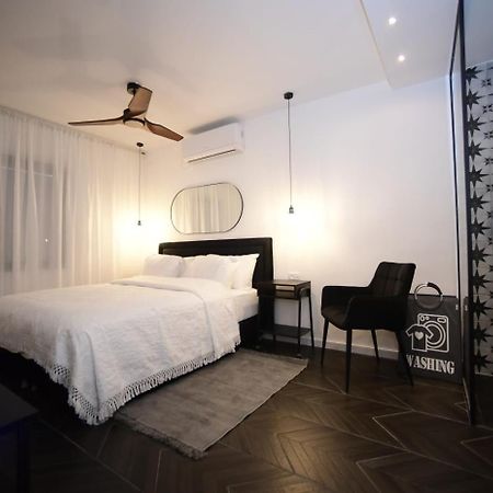 Z-32 Luxury Boutique Apartment Eilat Exteriör bild